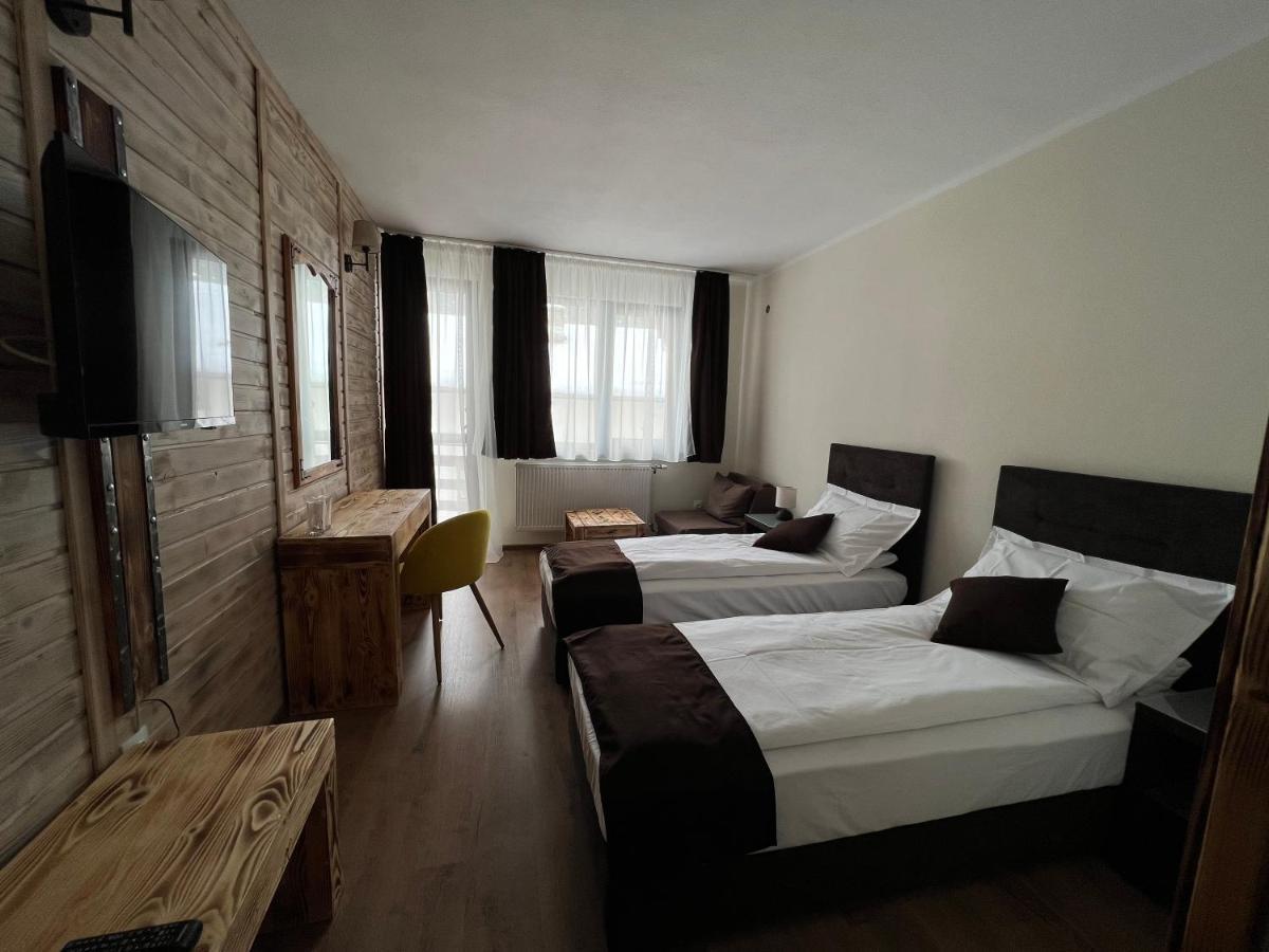 Nicole Hotel & Restaurant Samokov Esterno foto