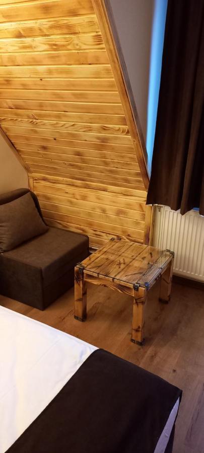 Nicole Hotel & Restaurant Samokov Esterno foto